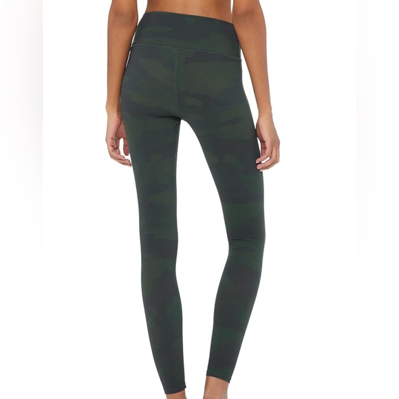 Alo Yoga Vapor High-Waist leggings in Camo - Picture 2 of 3